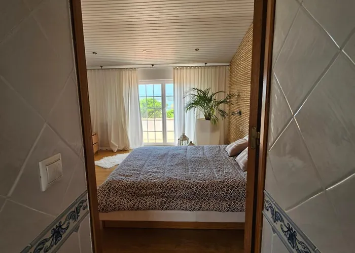 Obidos Lagoon Refuge 포즈도아렐로